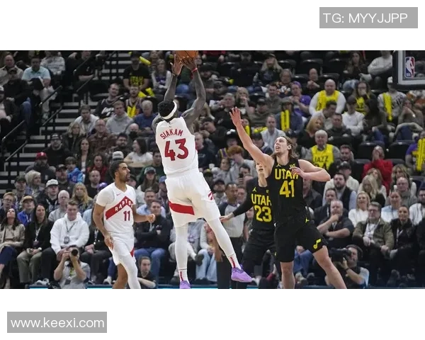 爵士队与猛龙队激战一月赛季对决精彩回顾与分析 爵士队与猛龙队激战一月赛季对决精彩回顾与分析